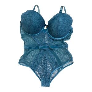 🔹Daisy Fuentes Teal Lace Bra Bodysuit🔹